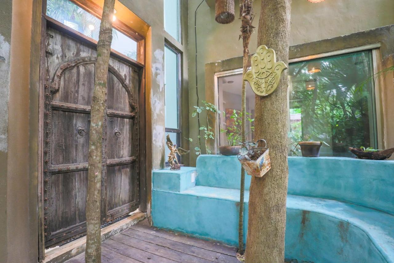 Guest House La Aldea Holistic Experience แคนคูน ภายนอก รูปภาพ