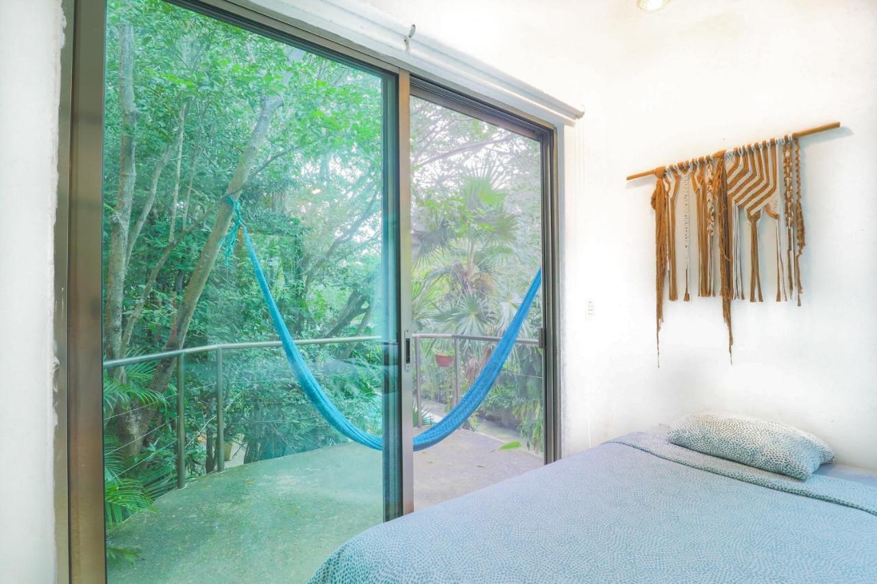 Guest House La Aldea Holistic Experience แคนคูน ภายนอก รูปภาพ